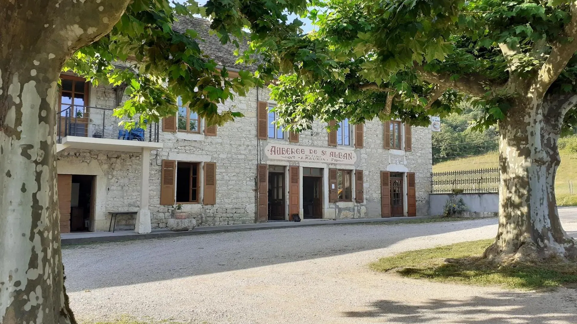Gites Et Chambre D'Hotes Le Vieux Chene Lhuis